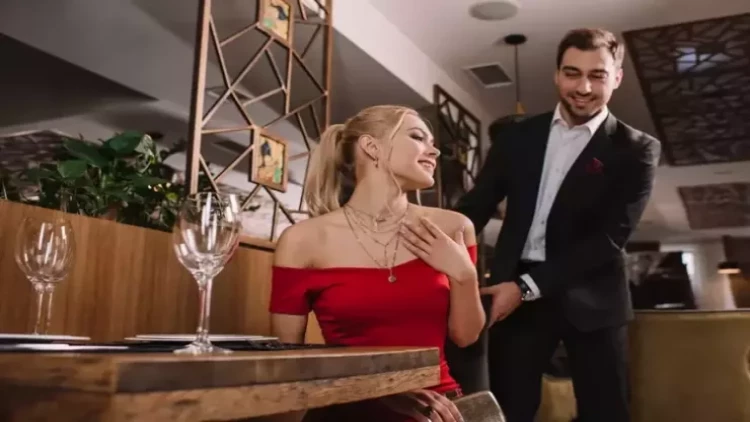 Kişilərin sevirmiş kimi davrandığını göstərən əlamətlər