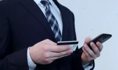 Fırıldaqçılar indi də bu üsula ƏL ATIR - VİDEO