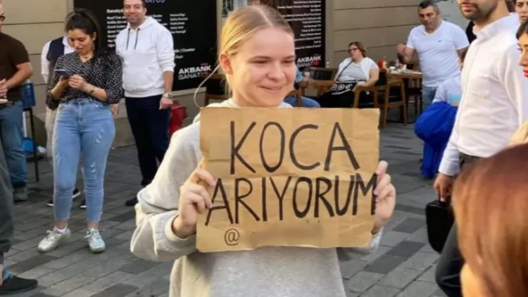 19 yaşlı qadın küçələrdə gəzib ər axtarır