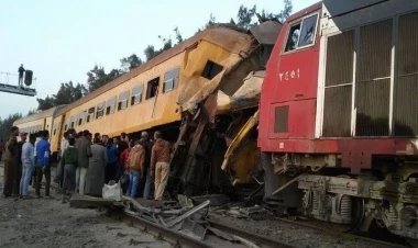 Ağır qəza: İki qatar toqquşdu, azı 15 nəfər ölüb