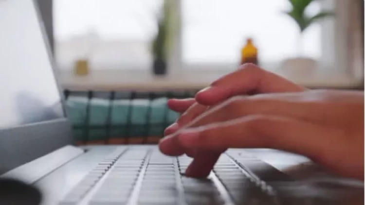 Vikipedia Qarabağa aid MƏLUMATLARI SİLİR - VİDEO