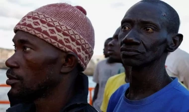 Bir gündə 1000-dən çox miqrant Kanar adalarında lövbər saldı