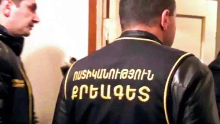 Ermənistanda silahlı insident - Vitse-mer yaralandı