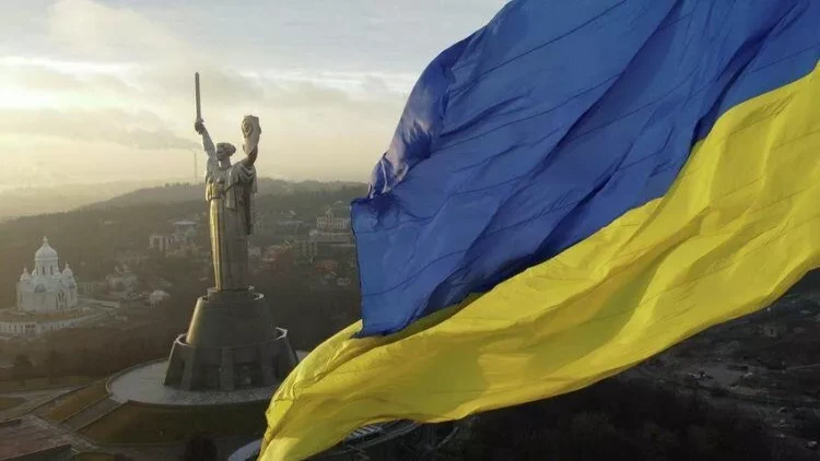 Orduya göndərilən yardım talan edilib - Ukraynada QALMAQAL