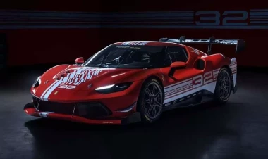 Ferrari yeni yarış avtomobilini hazırladı - FOTOlar