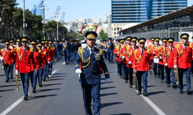 Sabah Bakıda hərbi yürüşlər keçiriləcək - Bu istiqamətlərdə
