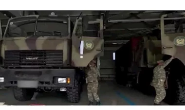 Azərbaycanda hərbi texnikalar üzərində 