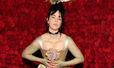 Kürəyinə etdirdiyi yeni döyməsini qınadılar - FOTOlar