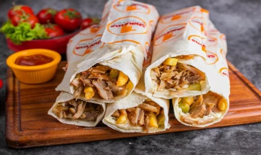 Dadlı şaurmanın sirrini açdı