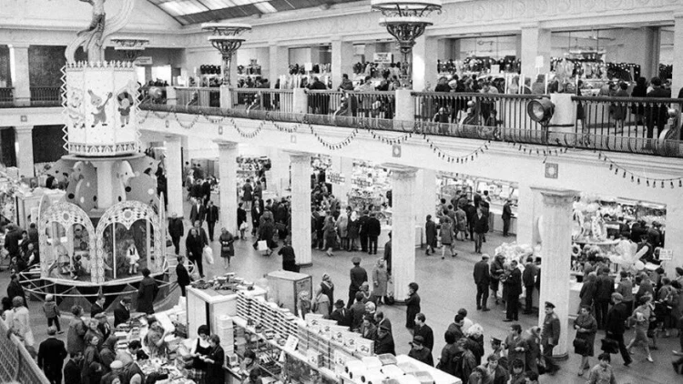 Mədəniyyət nazirindən baş katibə təkbətək görüş təklifi – Furtseva Brejnevdən kimin xahişini edib?