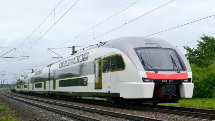 Sumqayıtda qatarla avtomobil toqquşdu