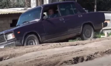 10 min nəfər sakinin yaşadığı ərazidə yollar bərbad vəziyyətdədir - VİDEO