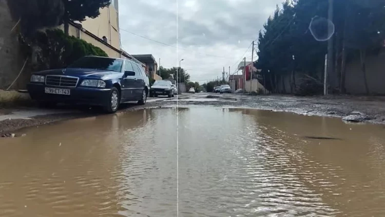 Bakının bu qəsəbəsinin yolları bərbad vəziyyətdədir - VİDEO