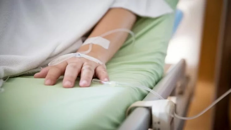 Burnunu qurdaladı, infeksiyaya yoluxdu - Tanınmaz hala düşdü