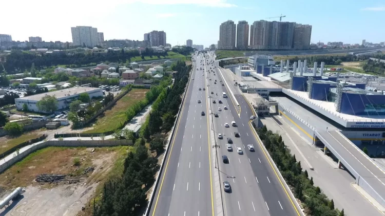 Bakı-Sumqayıt yolundan istifadə edənlənlərin NƏZƏRİNƏ - 40 manat CƏRİMƏ OLUNA BİLƏRSİNİZ