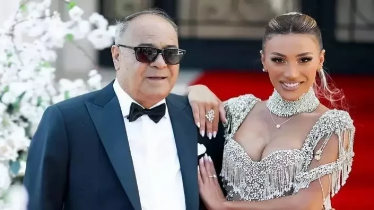 Röya Ayxanın atası: 