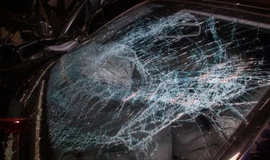 Cəlilabadda ağır yol qəzası: “Jiquli” “Mercedes”lə toqquşdu, yaralılar var