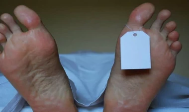 Bazara alış-verişə gələn kişi öldü