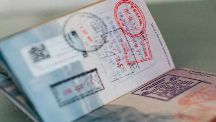 Rusiya Aİ vətəndaşları üçün vizaların rüsumunu xeyli artıracaq