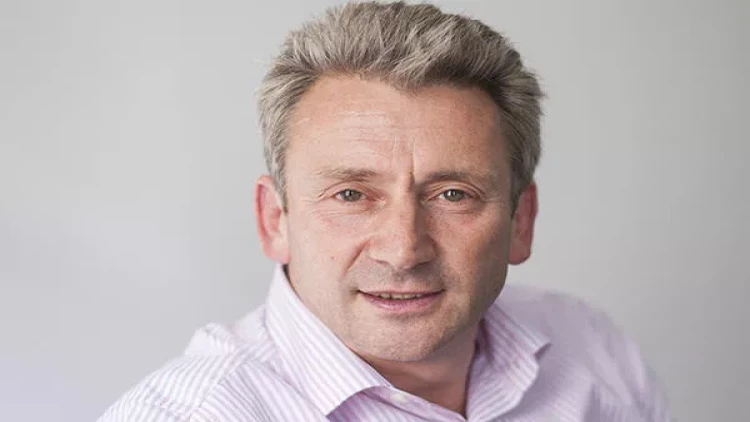 Griffits: Qarabağda elektrik avtobuslar, velosipedlər üçün yollar olacaq