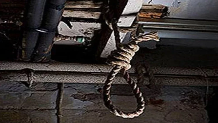 Abşeronda asılmış kişi meyiti tapıldı