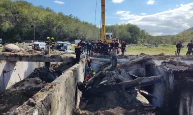 Xilasedicilərimiz Xankəndidə 48 nəfərin cəsədini çıxardı - Əməliyyat VİDEOSU - FOTO