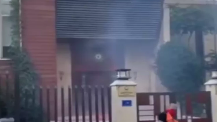 Ermənilər Azərbaycanın Livandakı səfirliyinə hücuma cəhd etdilər - VİDEO