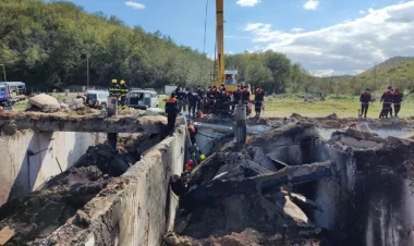 Xankəndidə yanğından sonra axtarış-xilasetmə işləri belə aparılır - FOTO