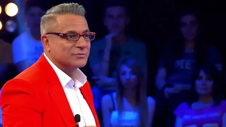 Özündən 40 yaş kiçik sevgilisinə evlilik təklifini belə etdi - VİDEO