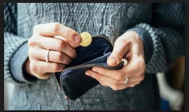 Milyonçu müğənninin anası ACINDAN ÖLÜR - FOTO