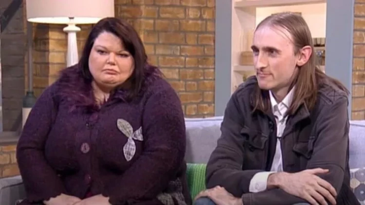 Dünyanın ən qısqanc qadını: ərini görün necə yoxlayır? - FOTO