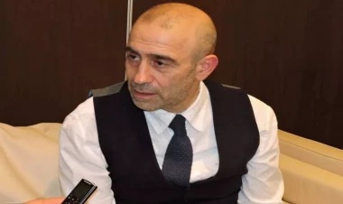 Vahid Mustafayev Qənirə Paşayevadan yazdı