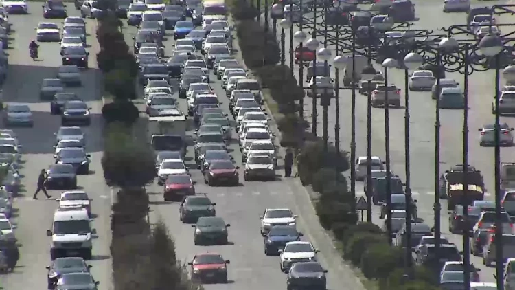 Bakıda qəza oldu, prospektdə tıxac yarandı