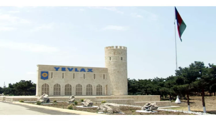 Bütün diqqət Yevlaxda - 