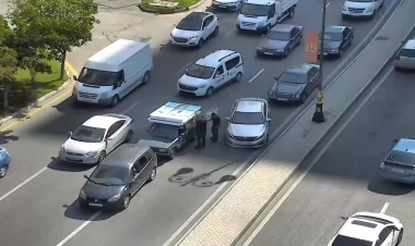 Bakıda qəza sıxlığa səbəb oldu - FOTO
