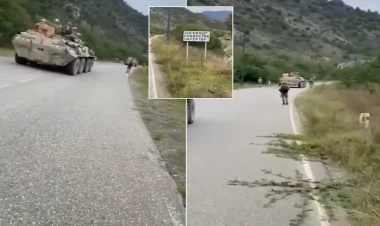 Ordumuz 30 il sonra Ağdərənin Çərəkdar kəndinə daxil oldu - VİDEO