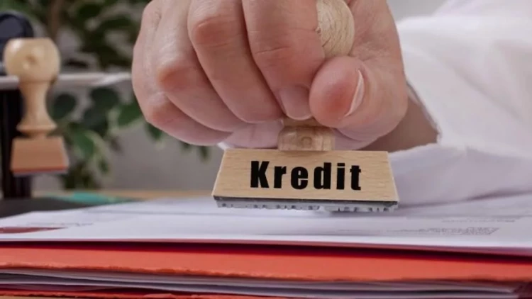 Azərbaycanda pensiyaçılara kredit niyə çətinliklə verilir? - ARAŞDIRMA