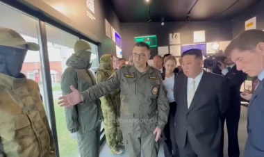 Qubernatordan Kim Çen Ina maraqlı hədiyyə - FOTO