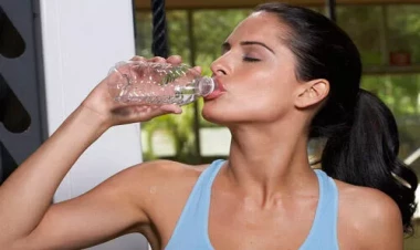 Çiy suyun sağlamlığımız üçün faydaları - Bunu hər kəs bilməlidir!