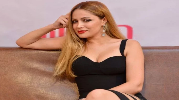 Nigar Camaldan yarıçılpaq paylaşım - FOTO