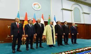 Prezident Düşənbədə Qurbanqulu Berdiməhəmmədovun təltifolunma mərasimində iştirak edib - VİDEO - FOTO