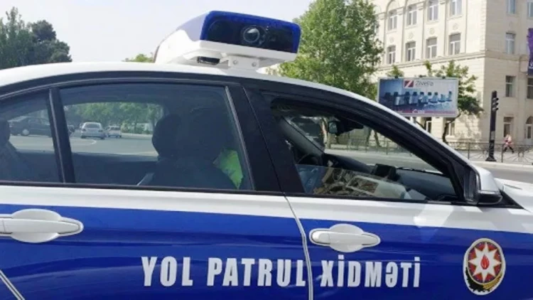 Şöbə rəisi: “Sentyabrın 15-də şəxsən mən ictimai nəqliyyatdan istifadə edəcəyəm, sizə də tövsiyə edirəm”