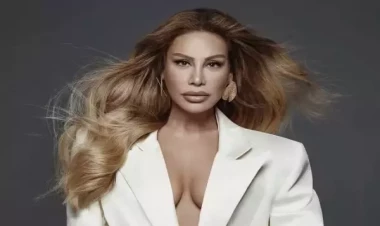 Səhnədə müğənninin başına iş gəldi - VİDEO