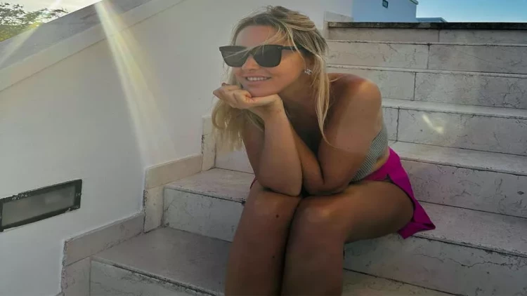 Hadisə “Çox xoşbəxtəm” deyib kimə mesaj göndərdi? - FOTO