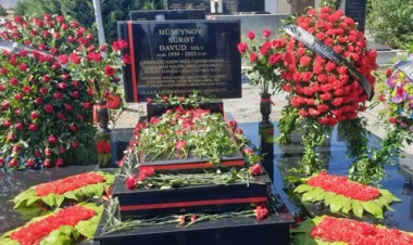 Surət Hüseynovun məzardaşına bu sözlər yazıldı - FOTO