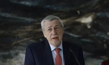 Nazirin yolunu kəsib, soydular - Biri silahlı olub