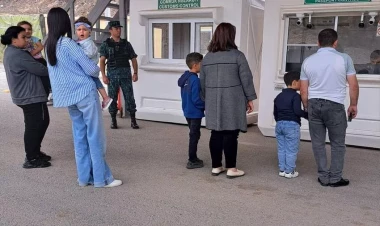 Erməniəsilli şəxslər “Laçın” postundan sərbəst keçirlər - FOTO