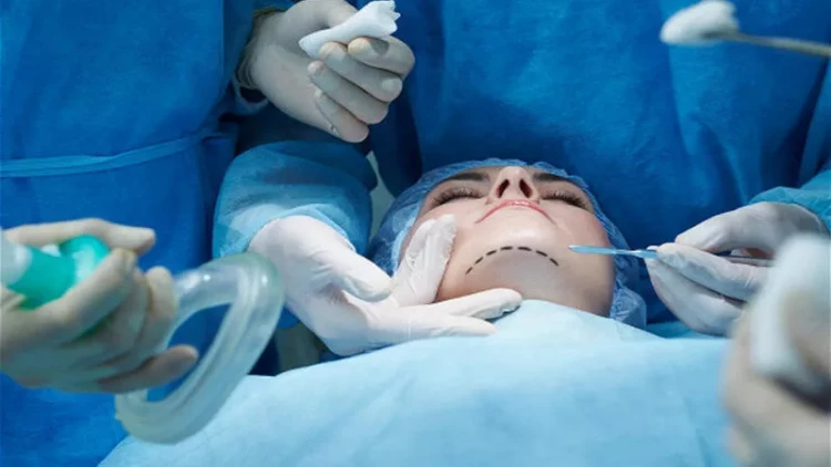 Əməliyyat masasında ölən gənclik - hər il gözəllik qurbanları artır