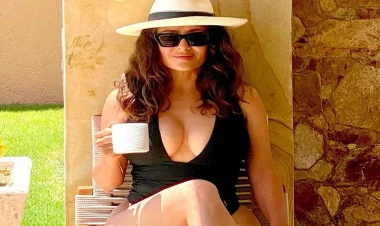 57 yaşlı Salma Hayekdən yaşına meydan oxuyan FOTOlar