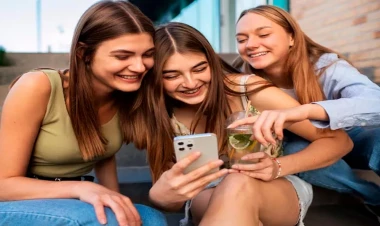 Facebook və Instagram PULLU OLA BİLƏR - YENİLİK